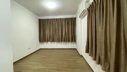 Sims Avenue East (D14), Terrace #555302171